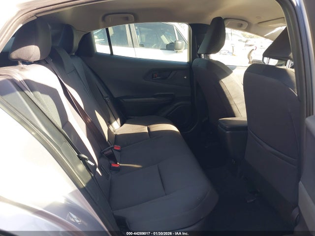 JTDACAAU8R3044102 Toyota Prius Le