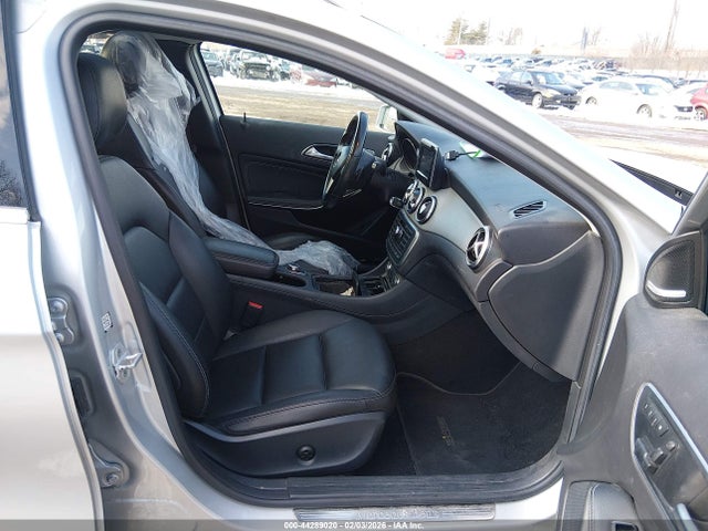 2015 MERCEDES-BENZ GLA 250 WDCTG4GB2FJ131256 Photo 4