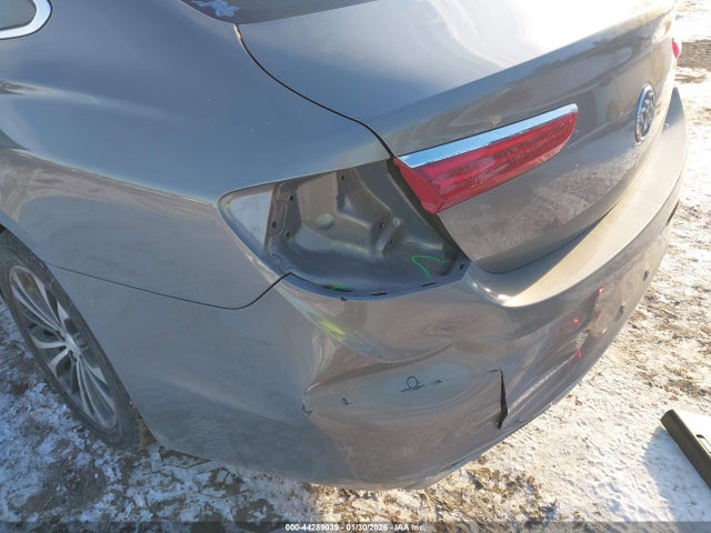 2017 Buick Lacrosse Preferred მანქანა იყიდება აუქციონზე, vin: 1G4ZN5SS2HU209695, აუქციონის ნომერი: 44289039