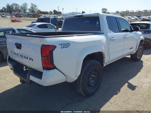3TMKB5FN0RM016843 Toyota Tacoma Trd Sport 2wd