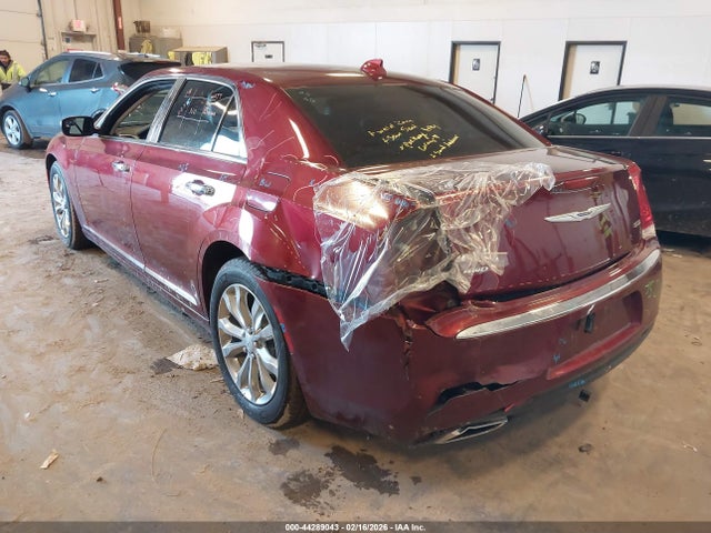 Auction sale of the 2019 Chrysler 300 Limited Awd, vin: 2C3CCAKG0KH586612, lot number: 44289043