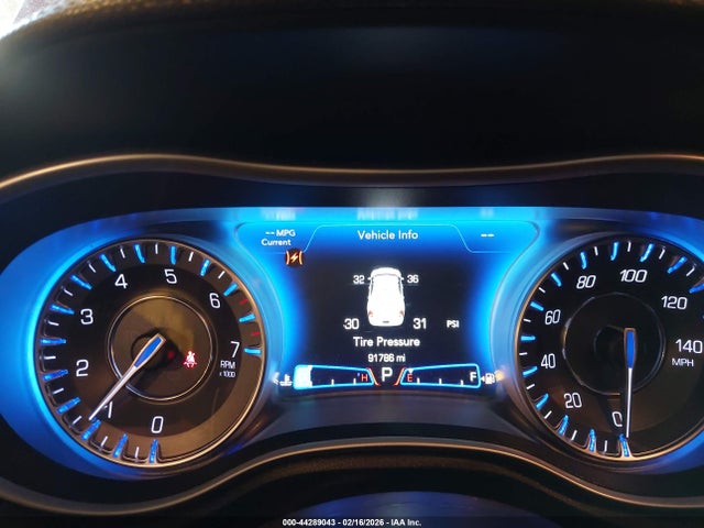 Auction sale of the 2019 Chrysler 300 Limited Awd, vin: 2C3CCAKG0KH586612, lot number: 44289043