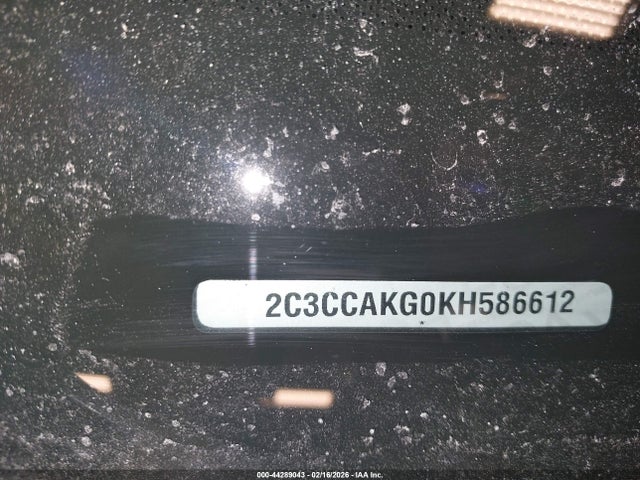 Auction sale of the 2019 Chrysler 300 Limited Awd, vin: 2C3CCAKG0KH586612, lot number: 44289043