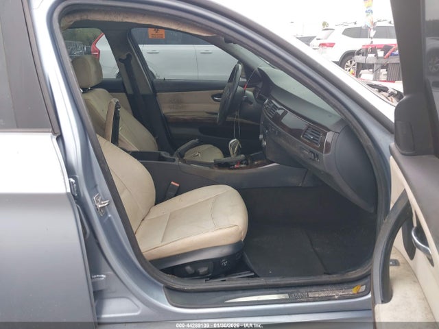 2011 BMW 328I WBAPH7C5XBE673923 Photo 4