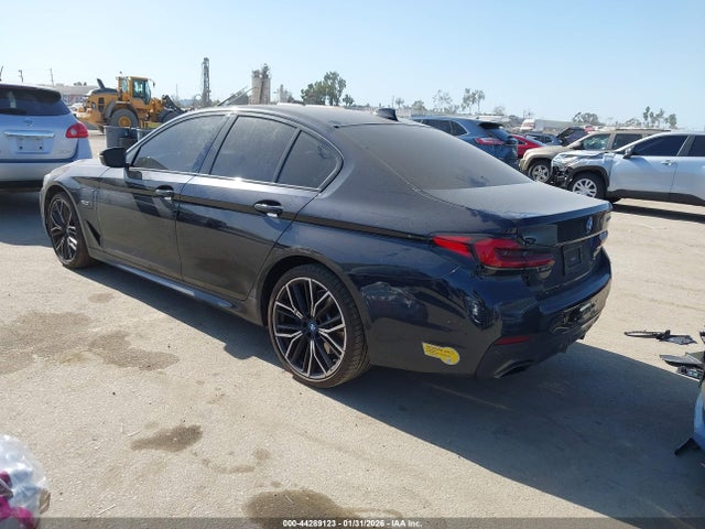WBA13AG02NCJ30579 BMW 530e