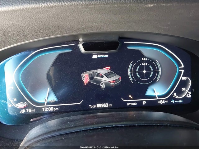 WBA13AG02NCJ30579 BMW 530e