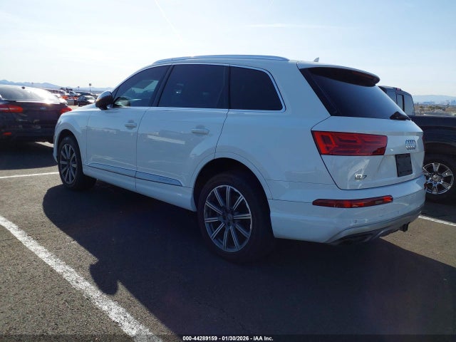 2017 AUDI Q7 WA1AAAF74HD035621 Photo 2