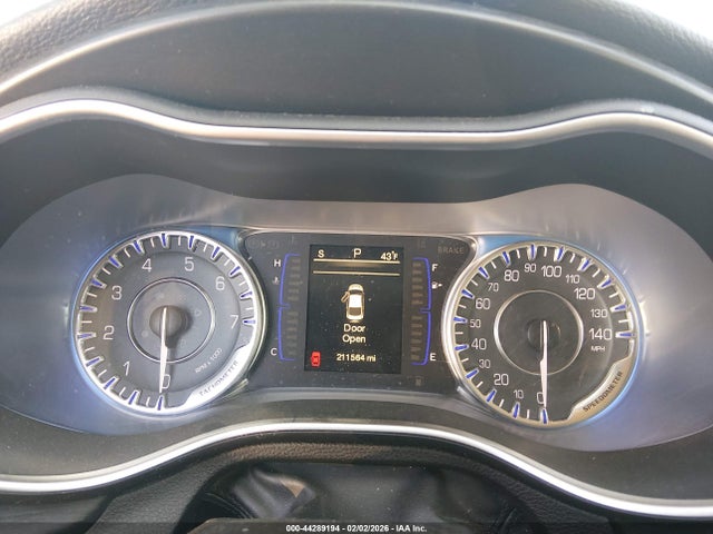 Продаж на аукціоні авто 2015 Chrysler 200 Limited, vin: 1C3CCCAB8FN538578, номер лоту: 44289194