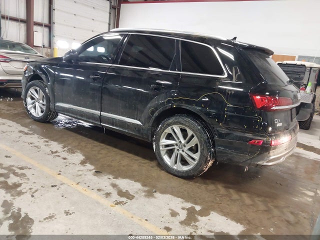 2020 AUDI Q7 WA1LXAF71LD003466 Photo 2