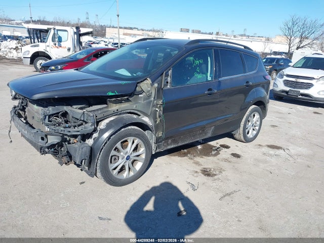 1FMCU9GD4JUA39257 Ford ESCAPE SE