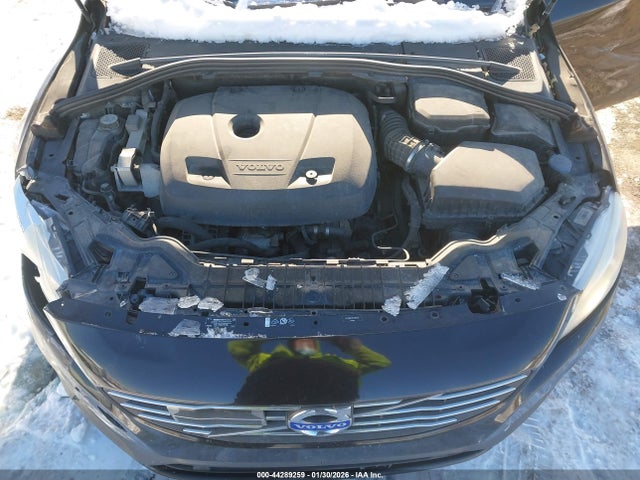 YV149MFM1F2355145 Volvo S60 T6 Platinum