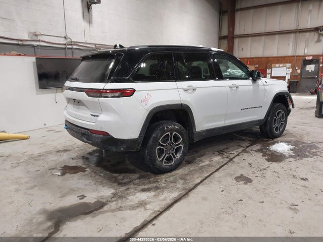 2023 JEEP GRAND CHEROKEE 4XE 1C4RJYC65P8807631 Photo 3