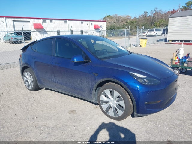 2023 TESLA MODEL Y 7SAYGDEE0PF709505 Photo 0