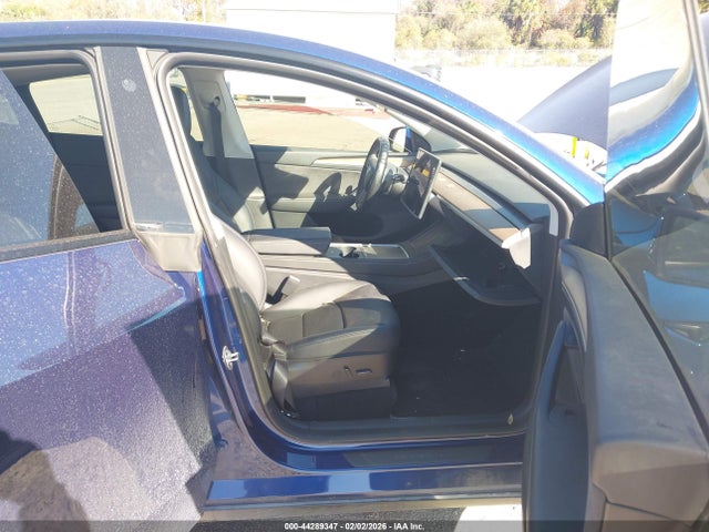2023 TESLA MODEL Y 7SAYGDEE0PF709505 Photo 4