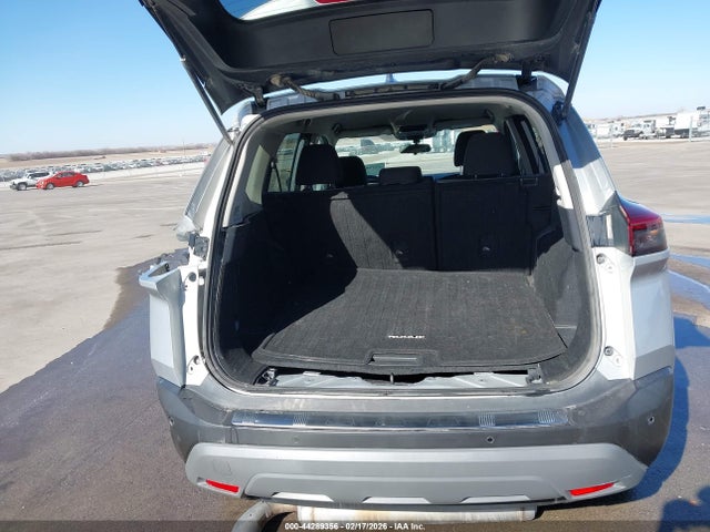 5N1BT3BB9NC687089 Nissan Rogue Sv Intelligent Awd