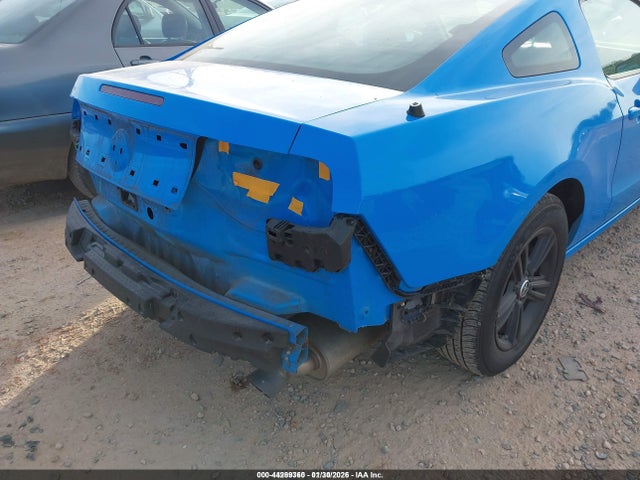 2014 Ford Mustang V6 მანქანა იყიდება აუქციონზე, vin: 1ZVBP8AM8E5258360, აუქციონის ნომერი: 44289360