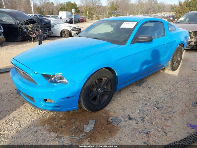 2014 Ford Mustang V6 მანქანა იყიდება აუქციონზე, vin: 1ZVBP8AM8E5258360, აუქციონის ნომერი: 44289360