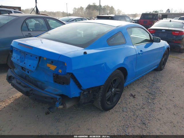 2014 Ford Mustang V6 მანქანა იყიდება აუქციონზე, vin: 1ZVBP8AM8E5258360, აუქციონის ნომერი: 44289360