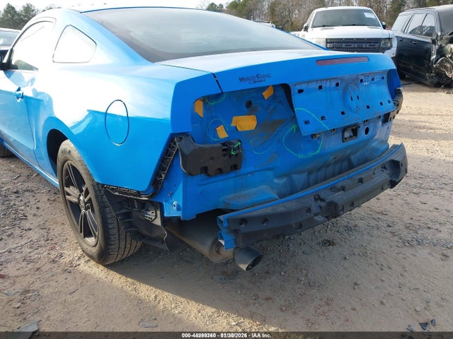 2014 Ford Mustang V6 მანქანა იყიდება აუქციონზე, vin: 1ZVBP8AM8E5258360, აუქციონის ნომერი: 44289360