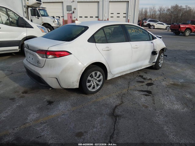 2025 TOYOTA COROLLA JTDBCMFEXS3092665 Photo 3