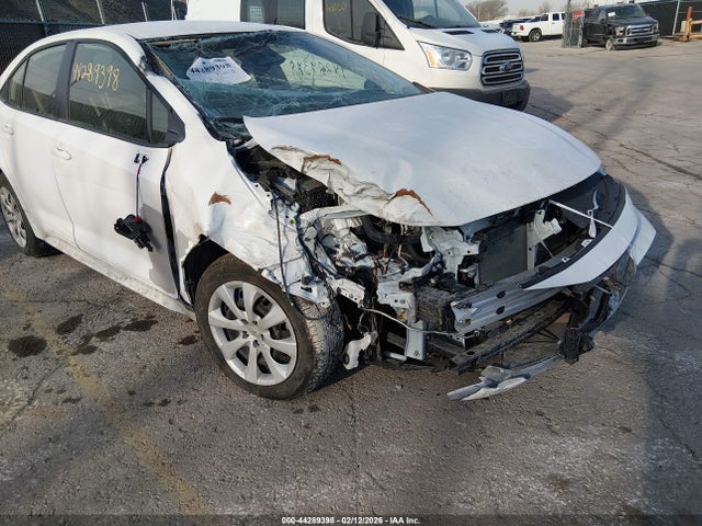 2025 TOYOTA COROLLA JTDBCMFEXS3092665 Photo 5