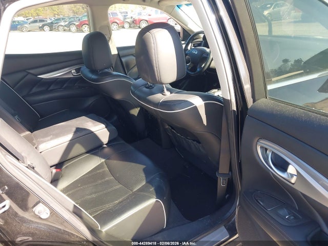 2017 Infiniti Q70 3.7x მანქანა იყიდება აუქციონზე, vin: JN1BY1ARXHM770637, აუქციონის ნომერი: 44289418