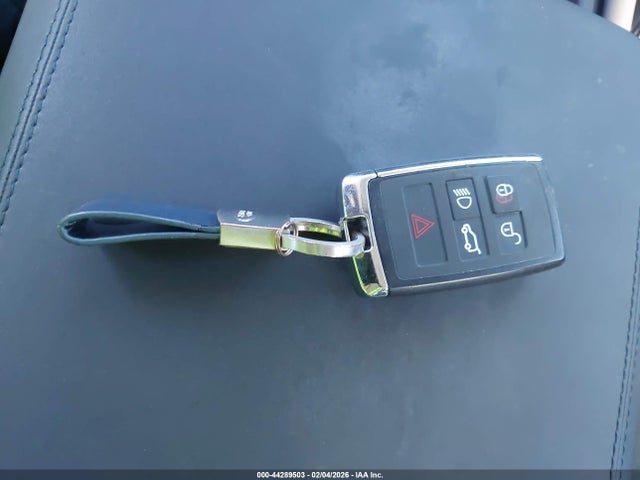 SALEJ7EX9R2258206 Land Rover Defender 110 P300