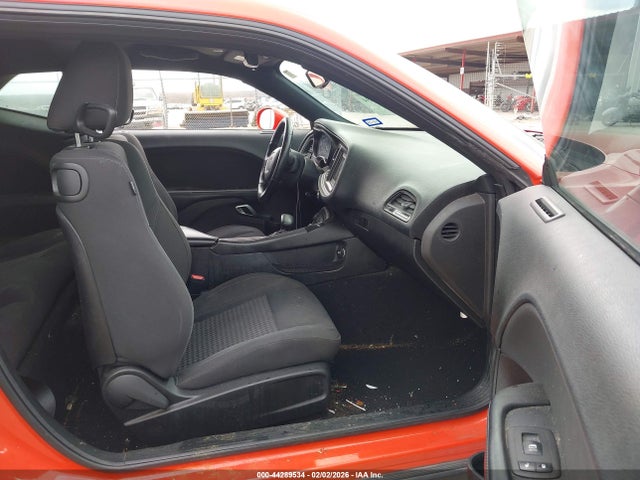 44289534 :رقم المزاد ، 2C3CDZAG4KH652317 vin ، 2019 Dodge Challenger Sxt مزاد بيع