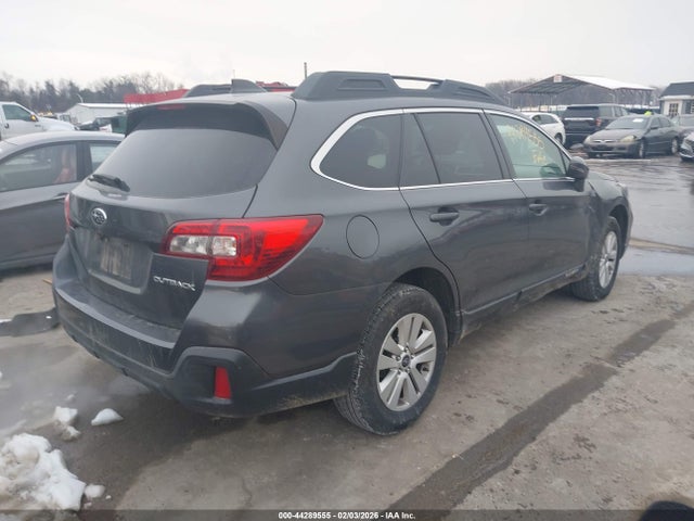 2018 SUBARU OUTBACK 4S4BSAFCXJ3274506 Photo 3