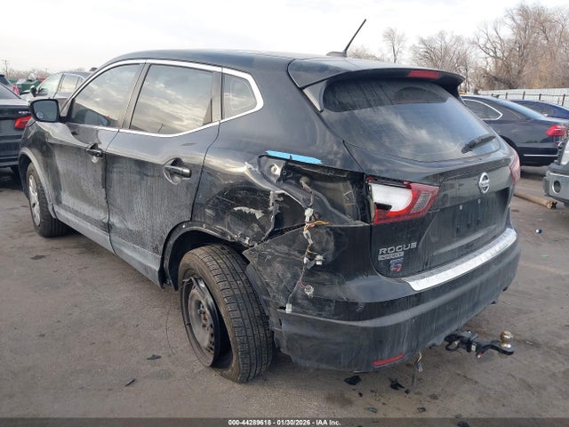 2017 NISSAN ROGUE SPORT JN1BJ1CR2HW102031 Photo 2