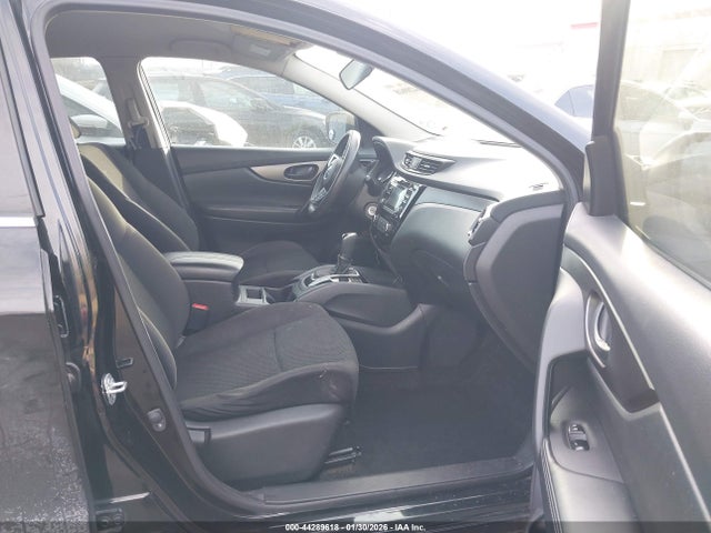 2017 NISSAN ROGUE SPORT JN1BJ1CR2HW102031 Photo 4