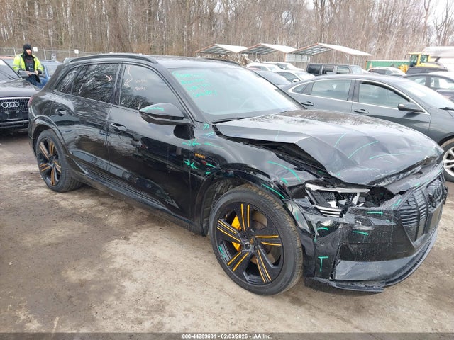 2023 AUDI E-TRON WA1LAAGE2PB023421 Photo 0