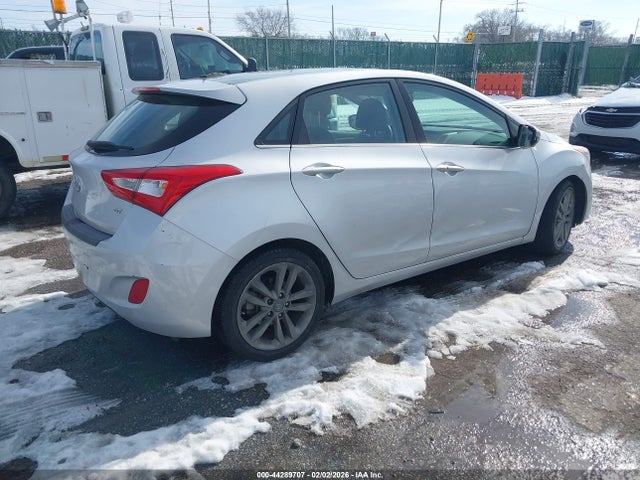 KMHD35LH8GU319054 Hyundai ELANTRA GT