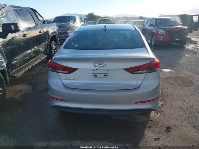 Hyundai ELANTRA SE 2017 5NPD84LF2HH158467 Image 16