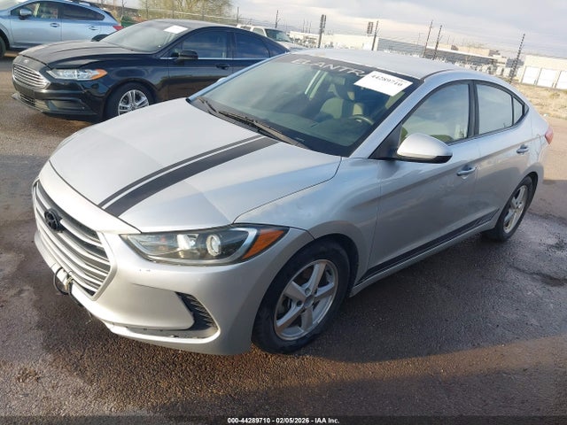 Hyundai ELANTRA SE 2017 5NPD84LF2HH158467 Image 2