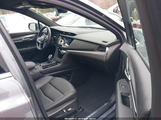 2021 CADILLAC XT5 1GYKNAR45MZ122337 Photo 4