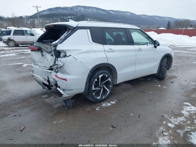 2023 MITSUBISHI OUTLANDER JA4J4VA82PZ026030 Photo 3