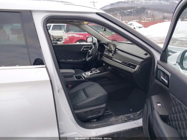 2023 MITSUBISHI OUTLANDER JA4J4VA82PZ026030 Photo 4