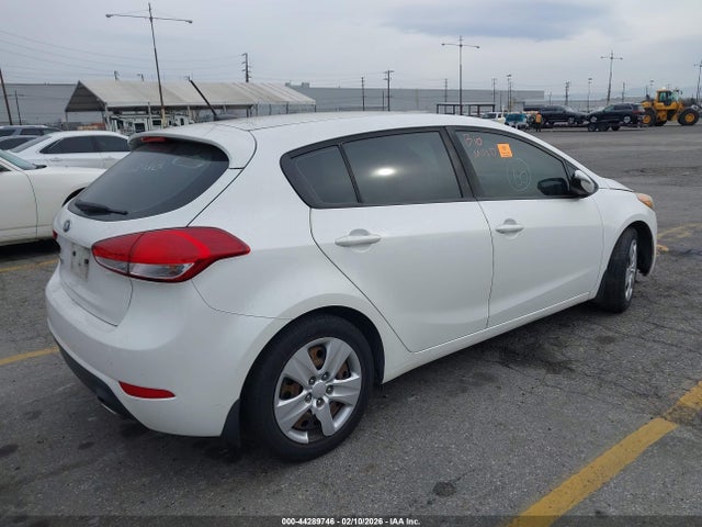KIA FORTE LX 2016 KNAFK5A86G5636213 Image 4