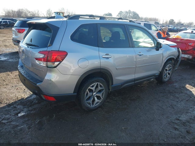44289776 :رقم المزاد ، JF2SKAJC7LH532936 vin ، 2020 Subaru Forester Premium مزاد بيع