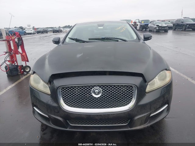 2012 JAGUAR XJ SAJWA1CB0CLV37935 Photo 5