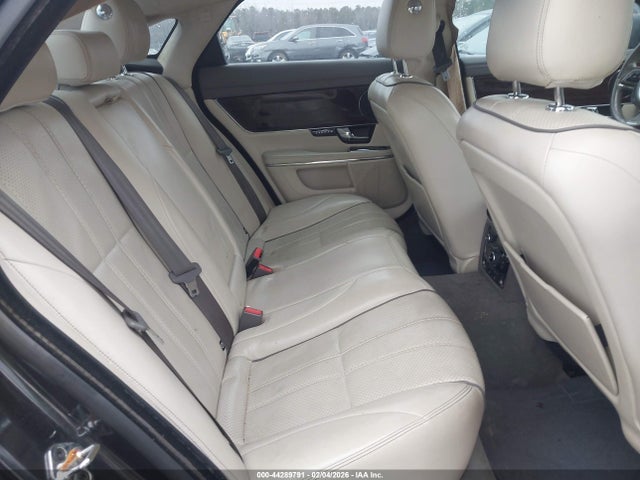 2012 JAGUAR XJ SAJWA1CB0CLV37935 Photo 7