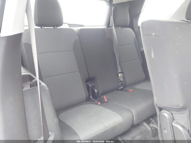 1GNERFKW0KJ124175 Chevrolet Traverse Ls