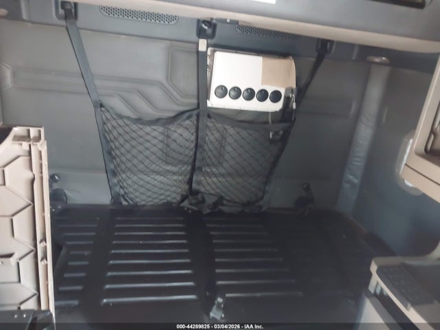 Продажа на аукционе авто 2009 Freightliner Cascadia 125, vin: 1FUJGLDR79LAC0856, номер лота: 44289825