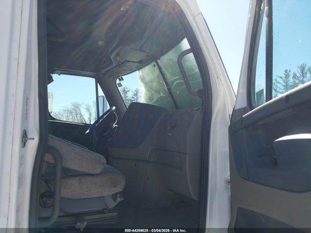 Продажа на аукционе авто 2009 Freightliner Cascadia 125, vin: 1FUJGLDR79LAC0856, номер лота: 44289825