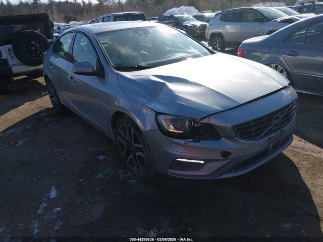 2017 VOLVO S60 YV126MFL6H2422512