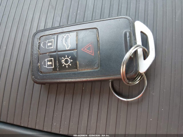 2017 VOLVO S60 YV126MFL6H2422512 Photo 10