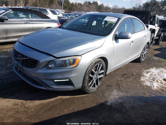 2017 VOLVO S60 YV126MFL6H2422512 Photo 1