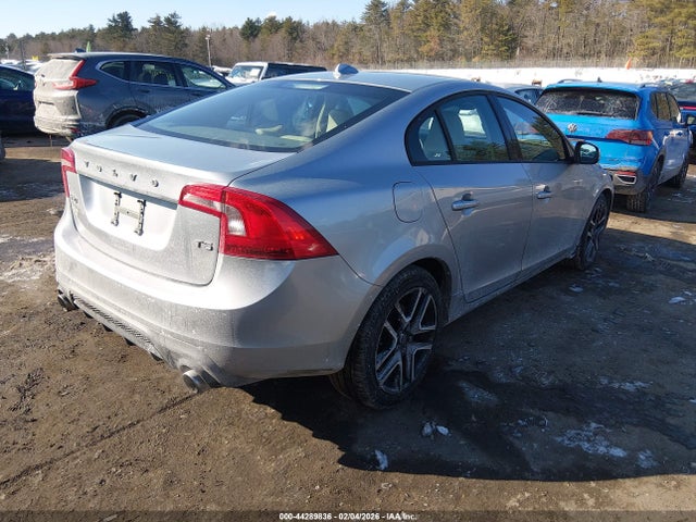 2017 VOLVO S60 YV126MFL6H2422512 Photo 3
