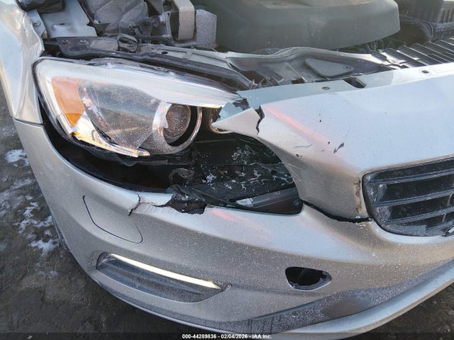 2017 VOLVO S60 YV126MFL6H2422512 Photo 5